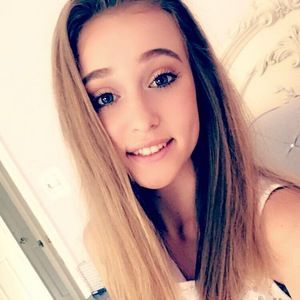 Meet your Posher, Ava